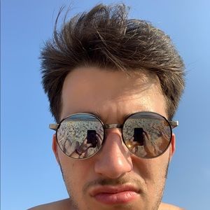 Meet your Posher, Handley